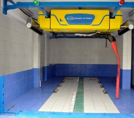 2 Systèmes en mousse 360 ° Machine à laver automatique rotative pour un nettoyage rapide et complet des voitures
