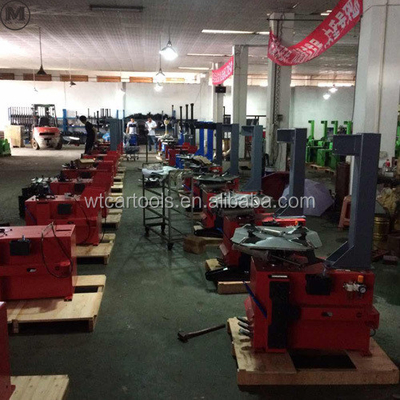 Véhicule lourd 500 kg Machine de changement de pneus 24V Voltage Pour le camion de bus