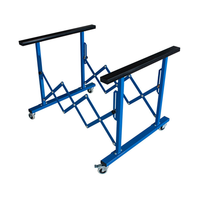 Structure stable pour le levage et la peinture des voitures