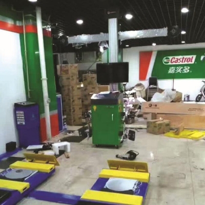 220v 80kg Machine d'alignement de pneus Contrôle par ordinateur avec anti-interférence