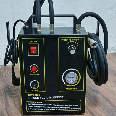 Machine automatique d'échange de fluide de freinage pour un fonctionnement en douceur et un freinage sûr