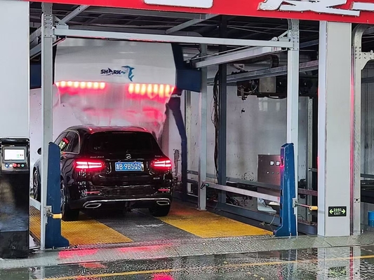 Trois axes de mouvement de la machine de lavage de voiture sans contact à haute pression de rinçage à l'eau 360 Laveuse automatique sans contact